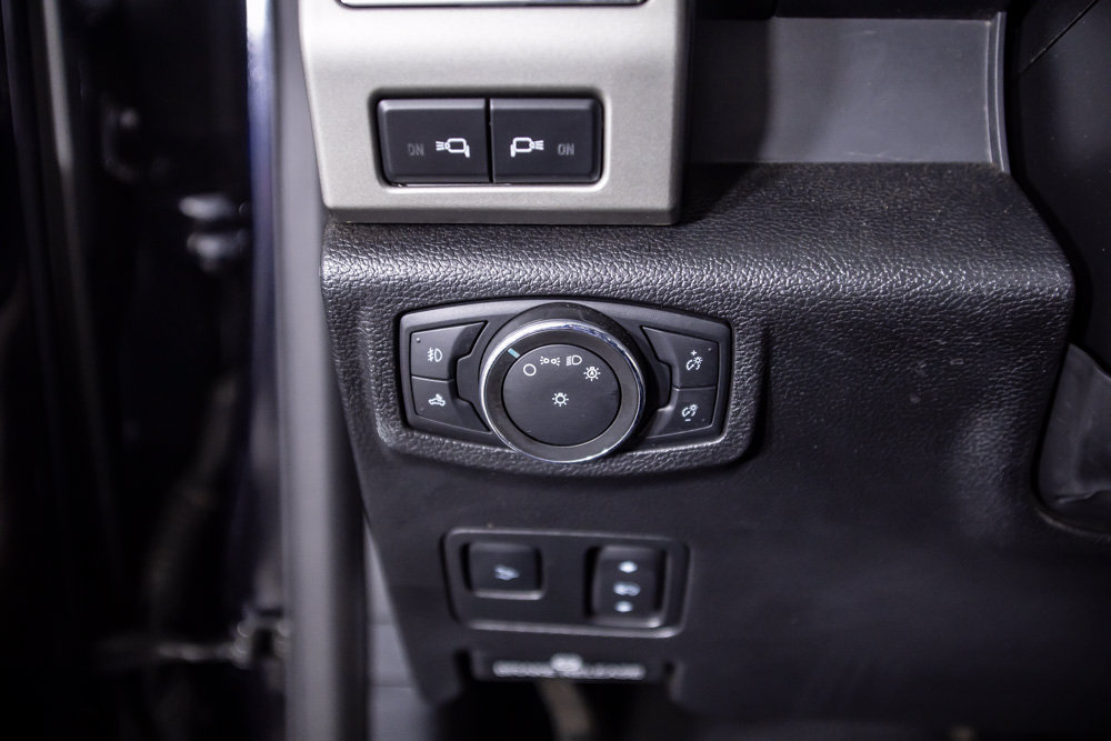 Used 2021 Ford F250 Lariat w/ Lariat Ultimate Package AWD/4WD image 35