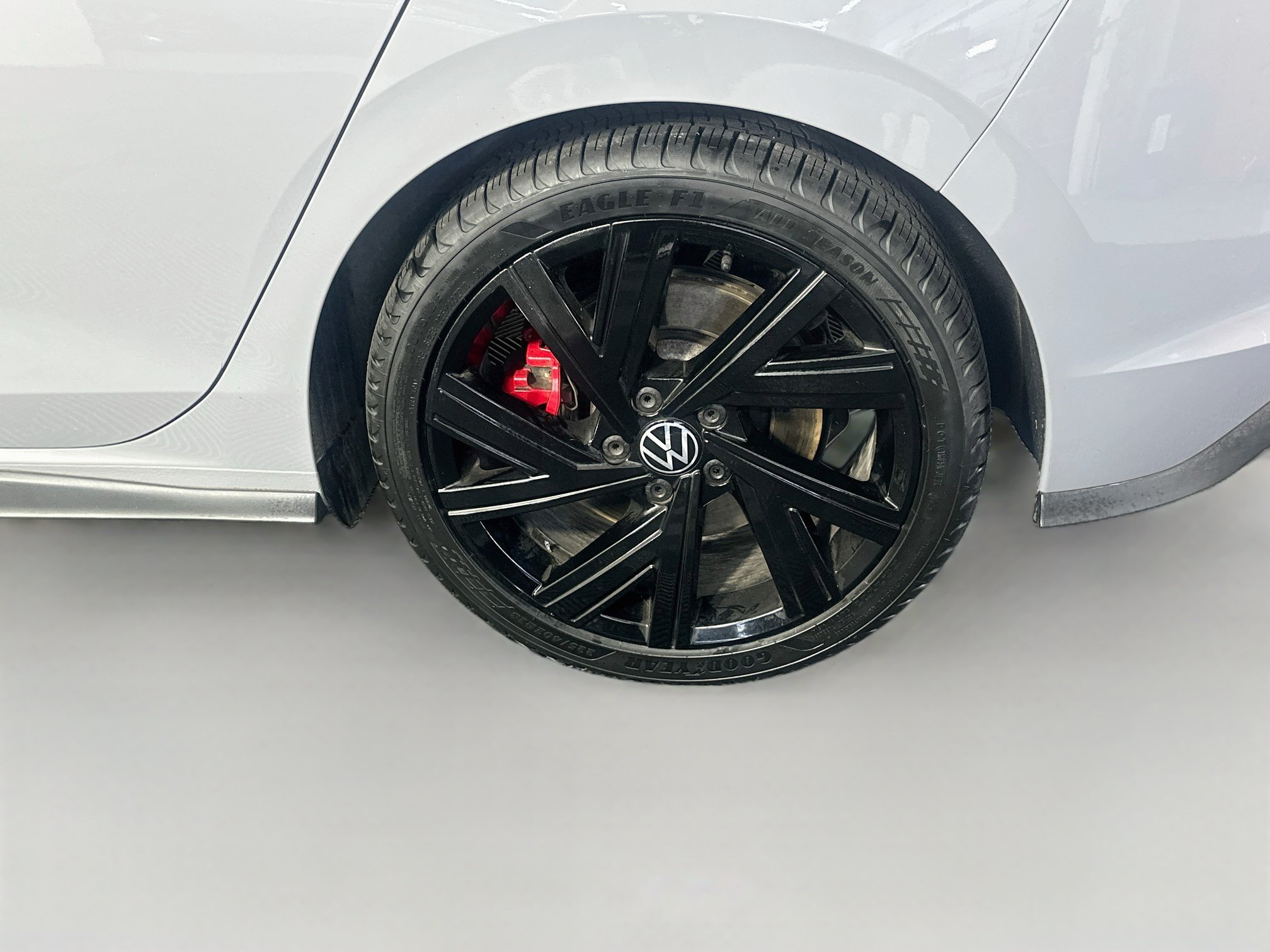 Used 2022 Volkswagen GTI SE FWD image 11