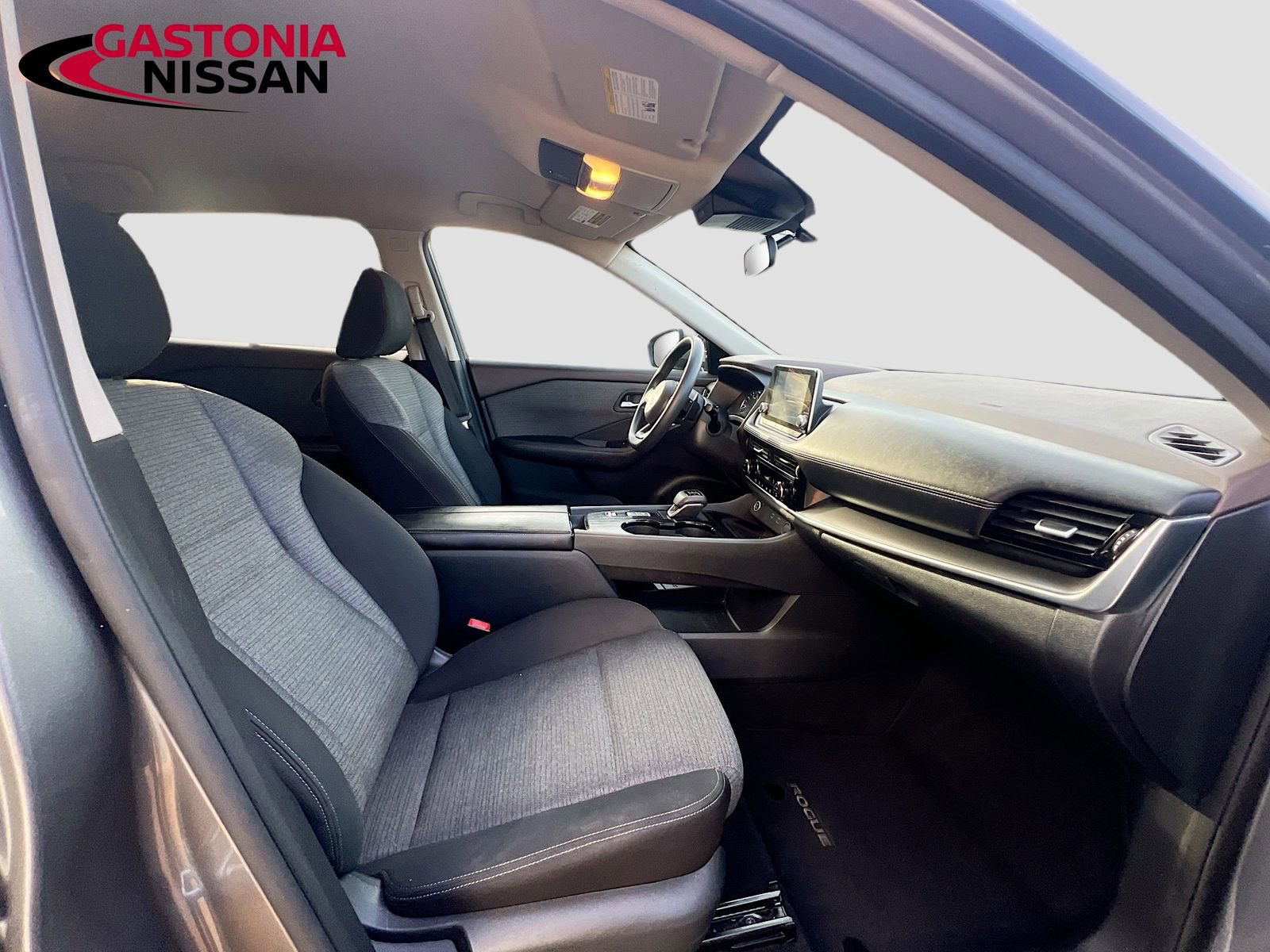 Used 2021 Nissan Rogue SV image 36