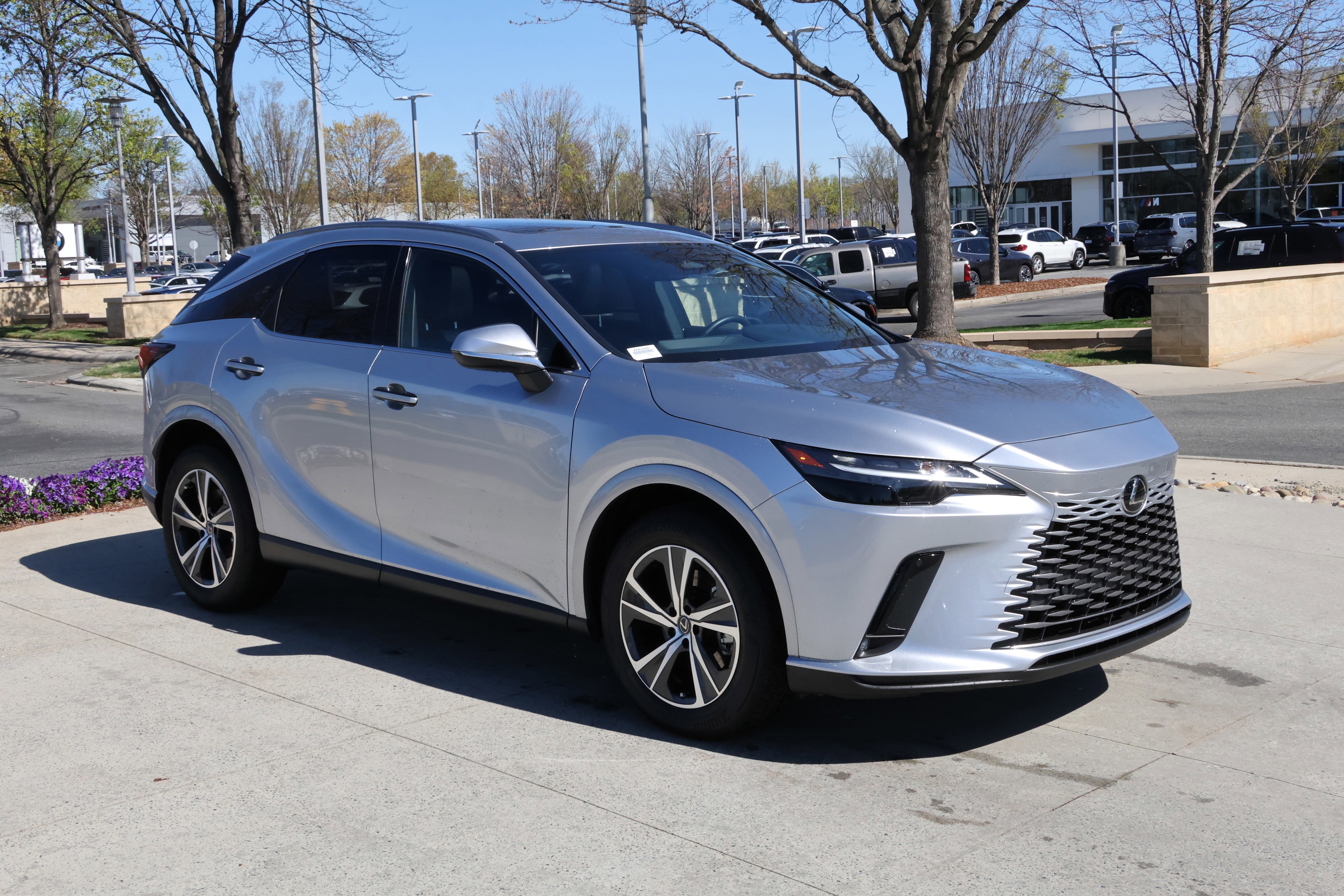 Used 2025 Lexus RX 350 Premium w/ Accessory Package (Z1) image 2