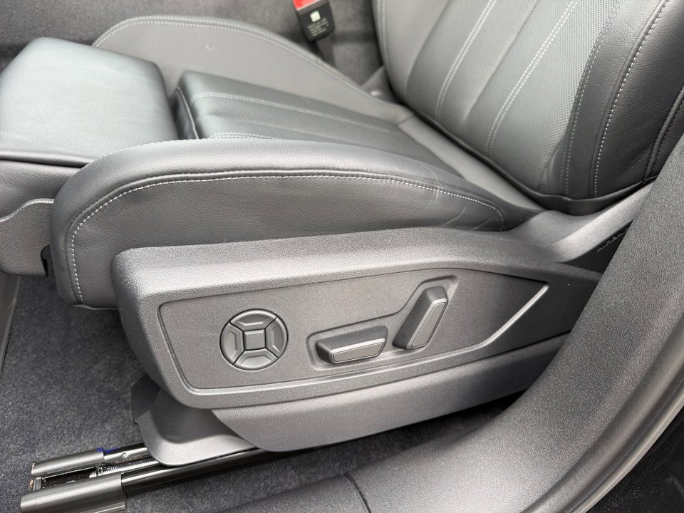 New 2025 Audi Q5 Prestige image 30