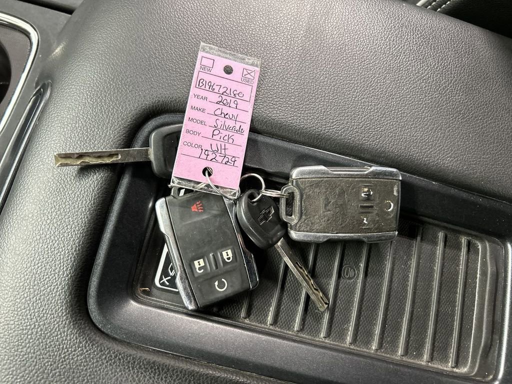 Used 2019 Chevrolet Silverado 3500 High Country w/ Duramax Plus Package image 12