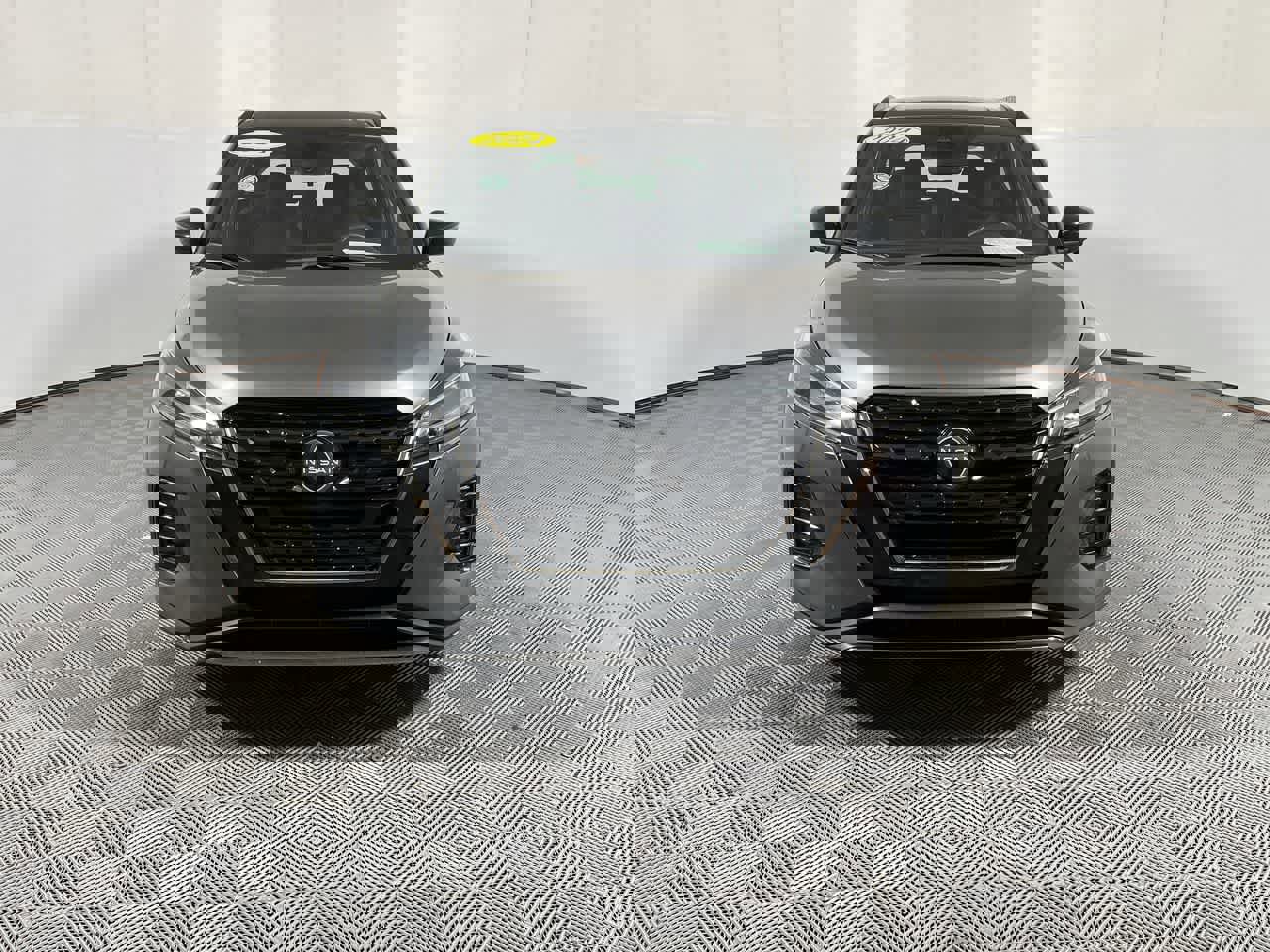 Used 2024 Nissan Kicks SR image 3