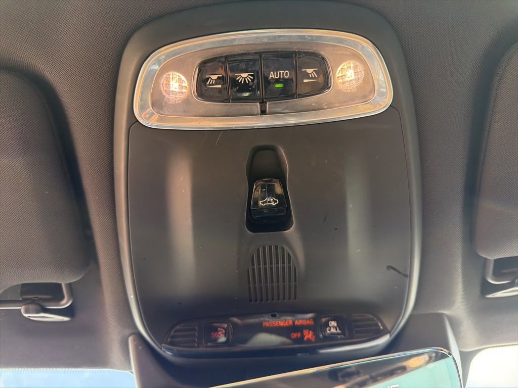 Used 2018 Volvo S90 T5 Momentum w/ Convenience Package image 16