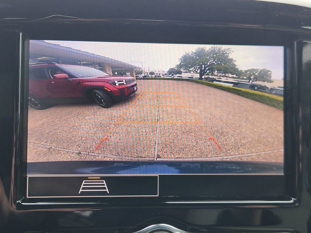 Used 2023 Chevrolet Traverse LS w/ LPO, Roadside Safety Package FWD image 18