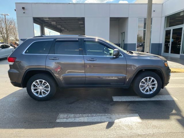 Used 2021 Jeep Grand Cherokee Laredo X image 11