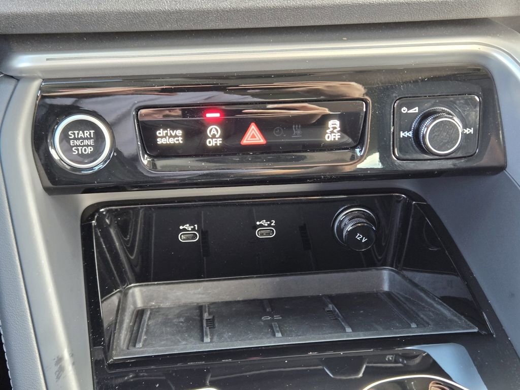 Certified 2025 Audi Q5 Prestige image 24