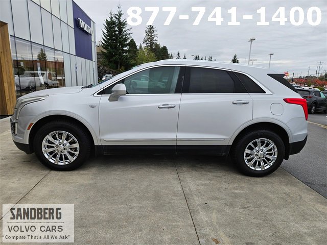 Used 2017 Cadillac XT5 Luxury w/ Driver Awareness Package image 8