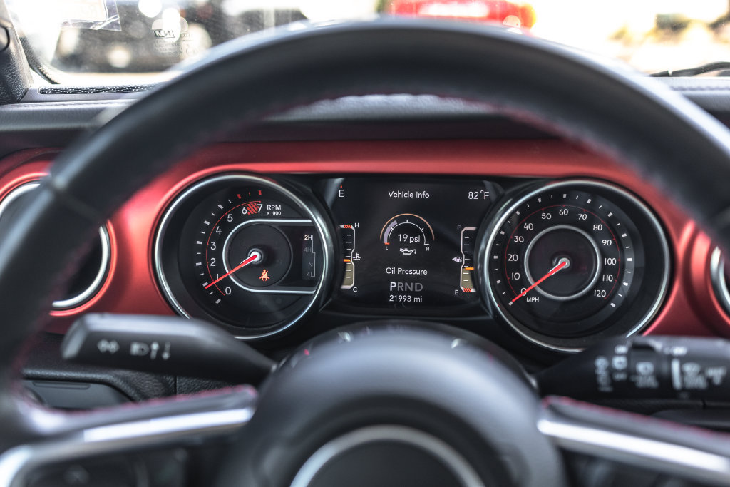 Used 2021 Jeep Wrangler Rubicon AWD/4WD image 12