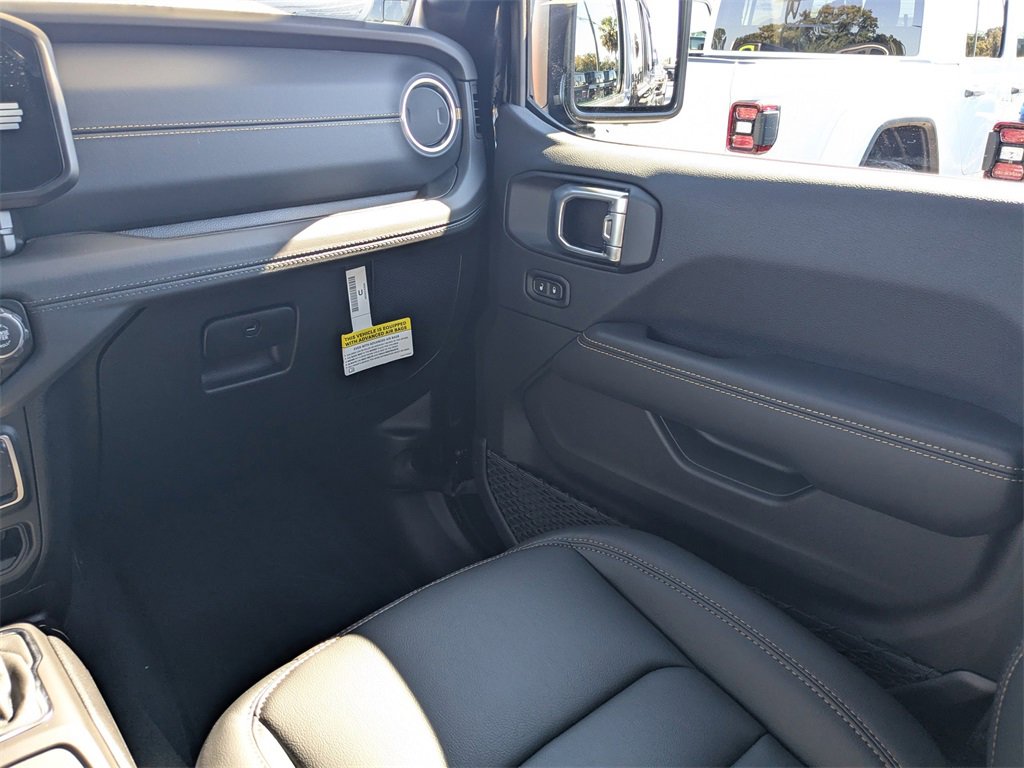 New 2026 Jeep Wrangler Sahara w/ Technology Group image 18