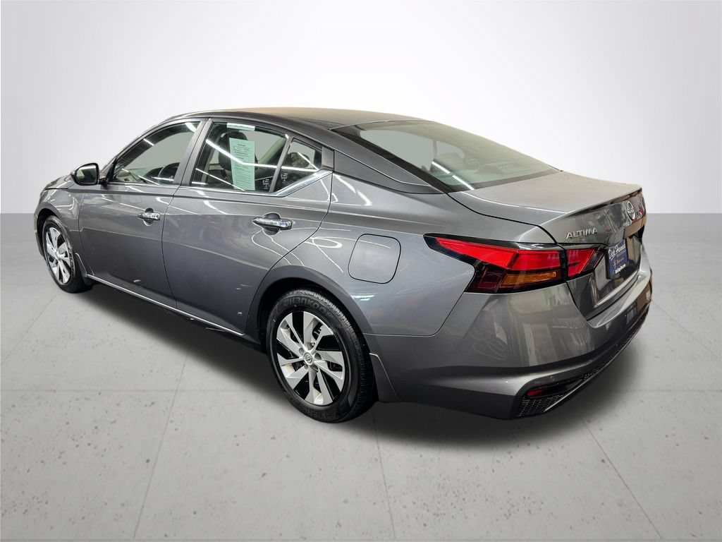 Used 2024 Nissan Altima 2.5 S FWD image 4