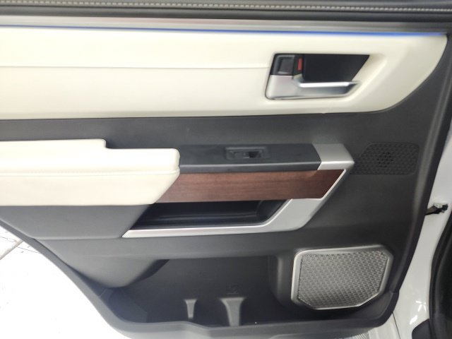 Certified 2024 Toyota Sequoia Capstone AWD/4WD image 6