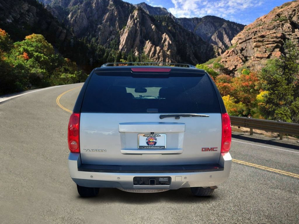 Used 2013 GMC Yukon SLT AWD/4WD image 4