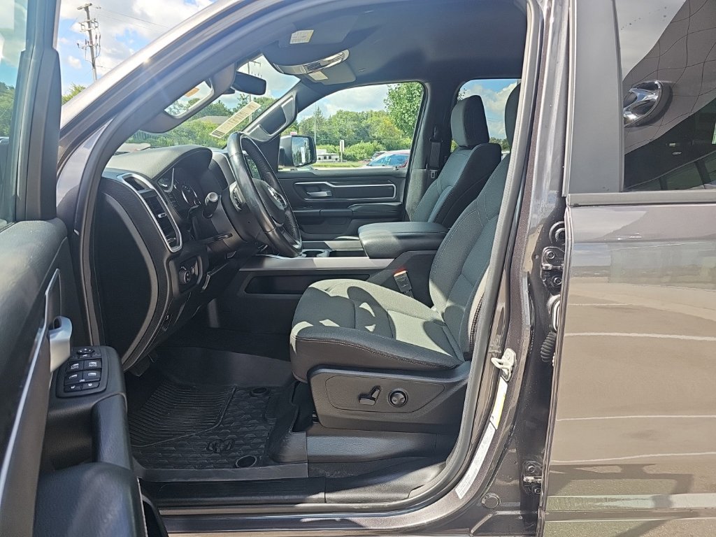Used 2023 RAM 1500 Big Horn AWD/4WD image 9