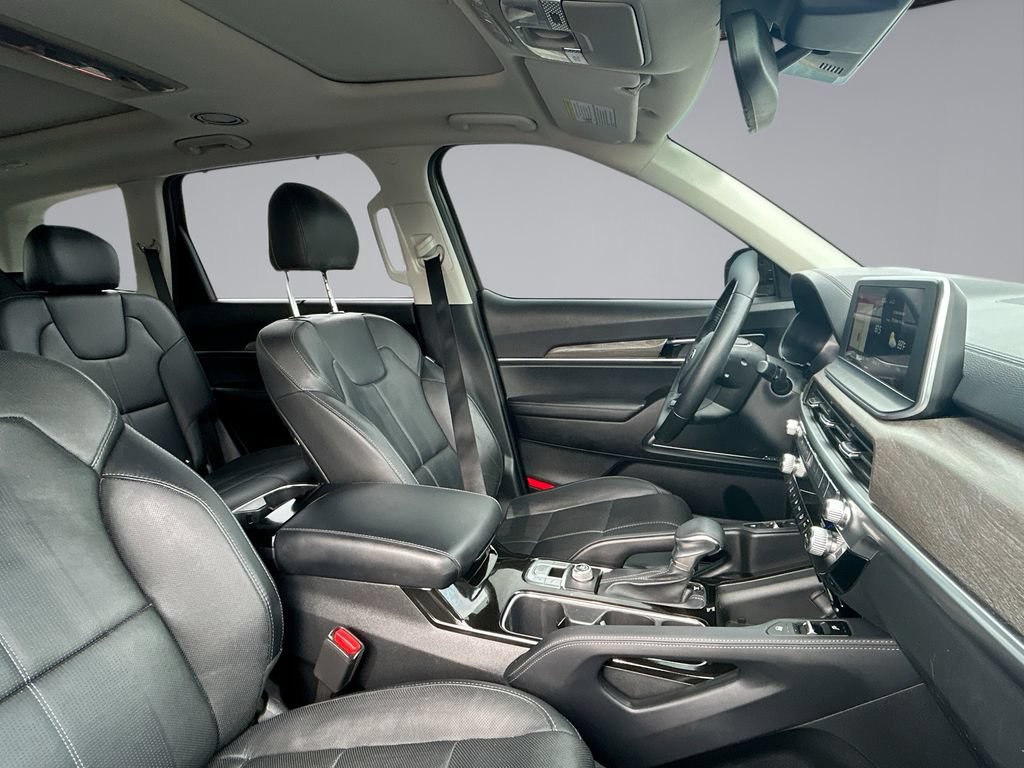 Used 2020 Kia Telluride SX w/ Towing Package FWD image 16