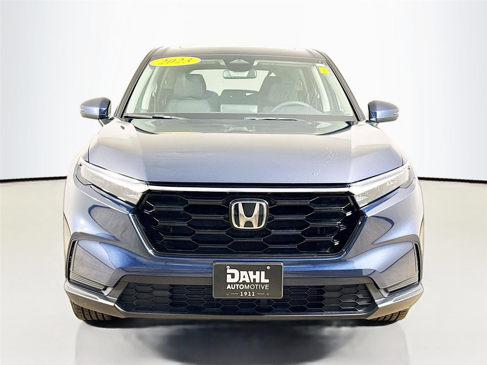 Used 2023 Honda CR-V EX image 3