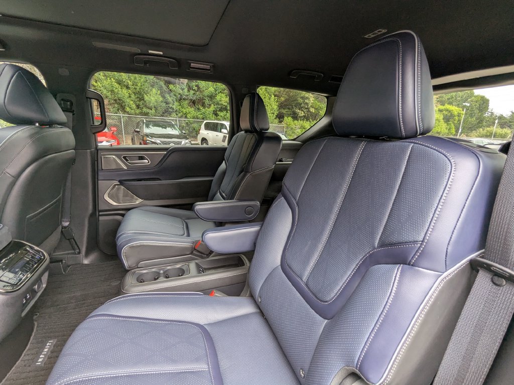 New 2027 INFINITI QX80 Sensory w/ Sport Exterior Package AWD/4WD image 25