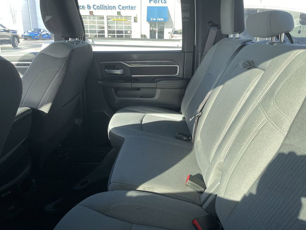 Used 2024 RAM 3500 Big Horn image 6