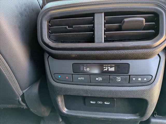Used 2024 Honda Pilot Touring image 17