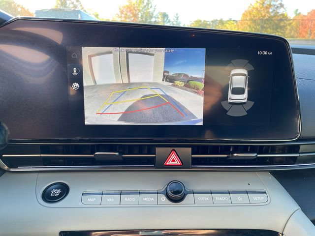 Used 2024 Hyundai Elantra Limited image 32