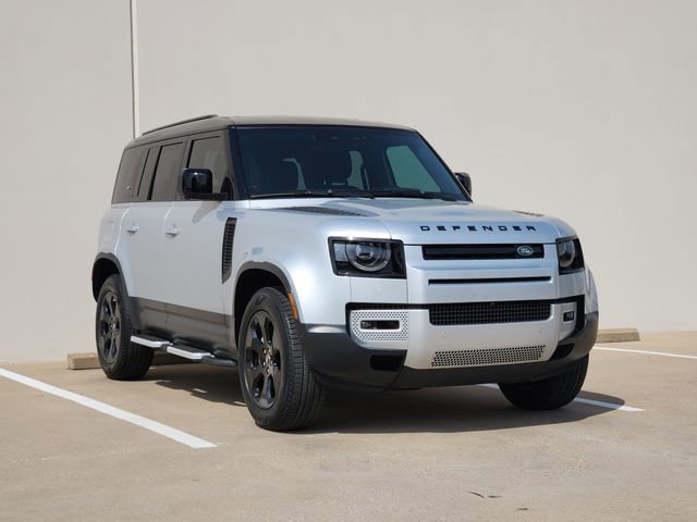 Used 2023 Land Rover Defender 110 SE image 3