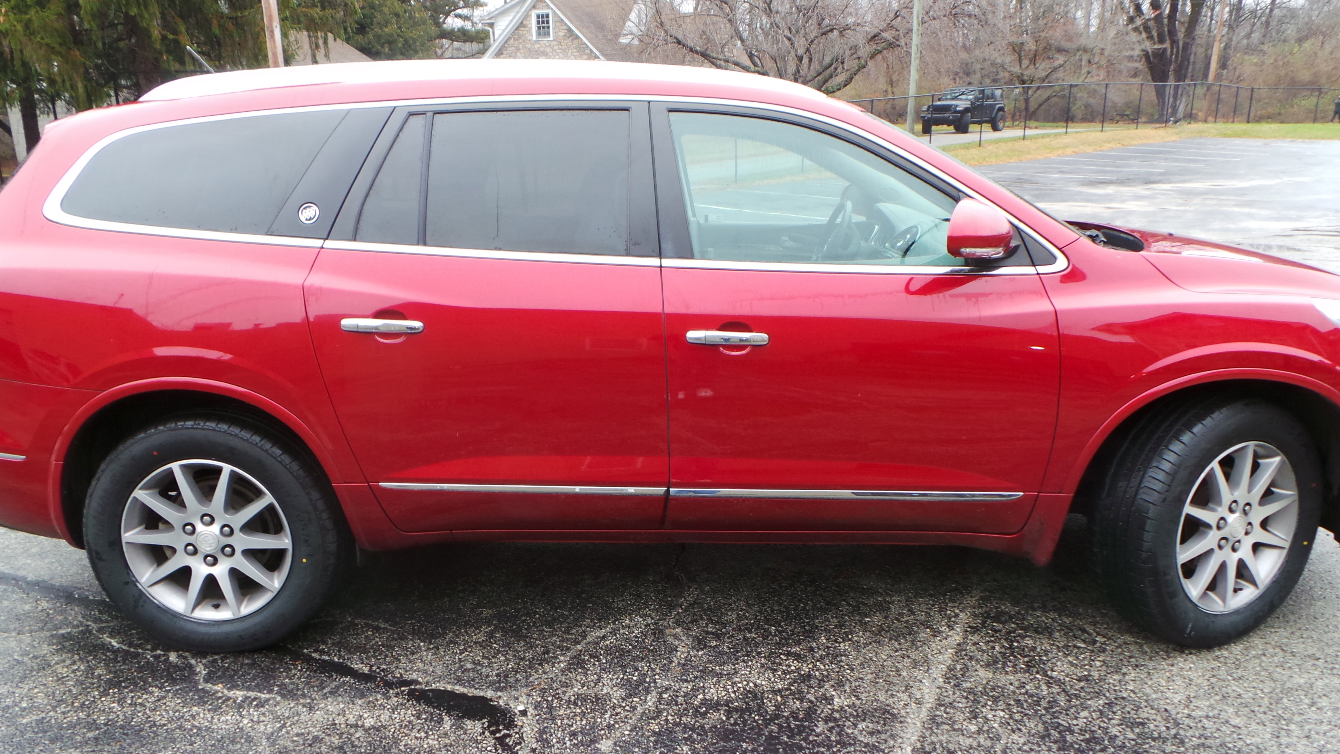 Used 2014 Buick Enclave Leather image 7