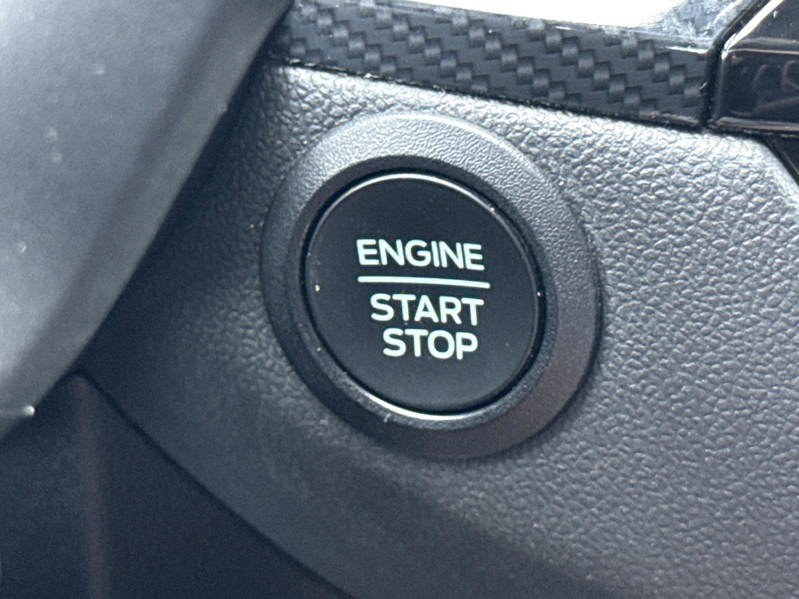 Used 2024 Ford Escape ST-Line AWD/4WD image 19