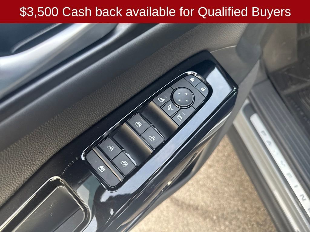 New 2026 Nissan Pathfinder Platinum image 12