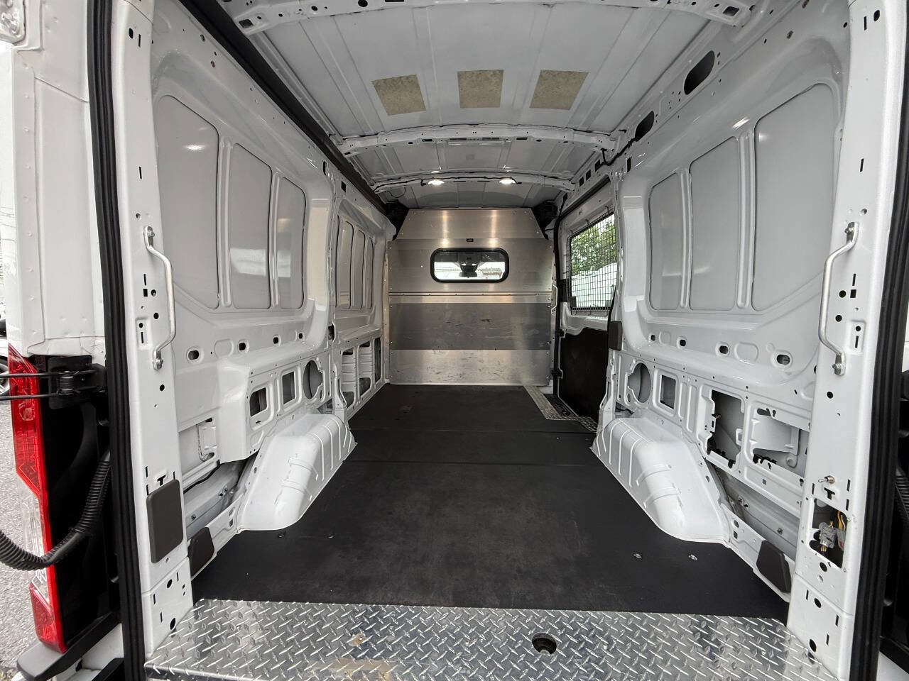 Used 2023 Ford Transit 250 Medium Roof AWD image 9