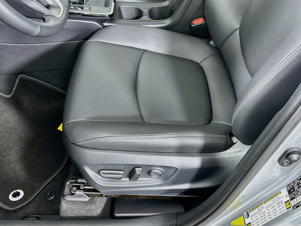 Certified 2026 Toyota Corolla Cross XLE w/ Convenience Package FWD image 20