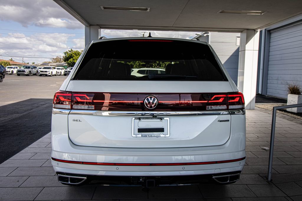 Used 2024 Volkswagen Atlas SEL Premium R-Line image 21