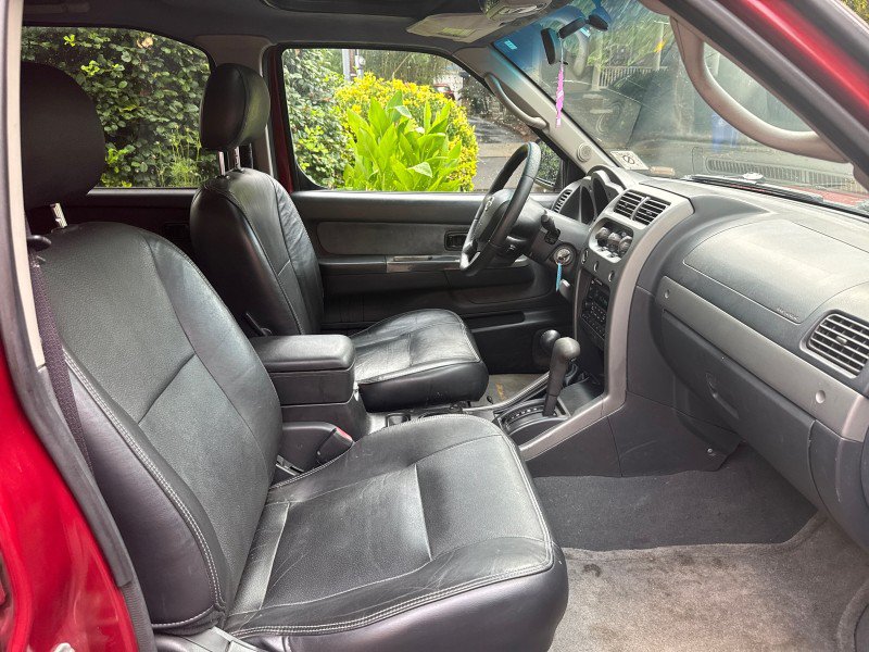 Used 2004 Nissan Xterra SE w/ (LTH) Rugged Leather Pkg AWD/4WD image 19