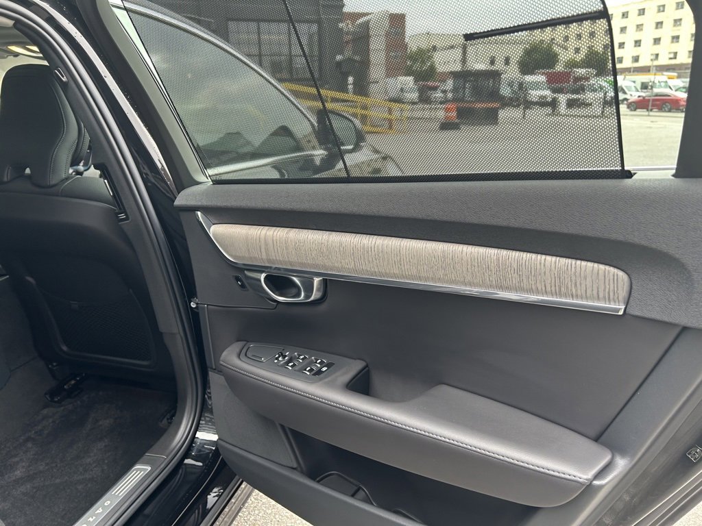 Certified 2025 Volvo S90 T8 Plus image 17