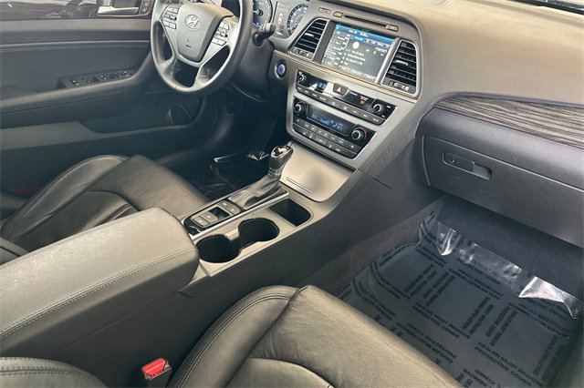 Used 2015 Hyundai Sonata Limited w/ Option Group 06 image 18
