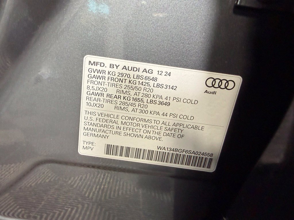 Used 2025 Audi Q6 e-tron Prestige w/ 20" Wheel Package AWD/4WD image 23