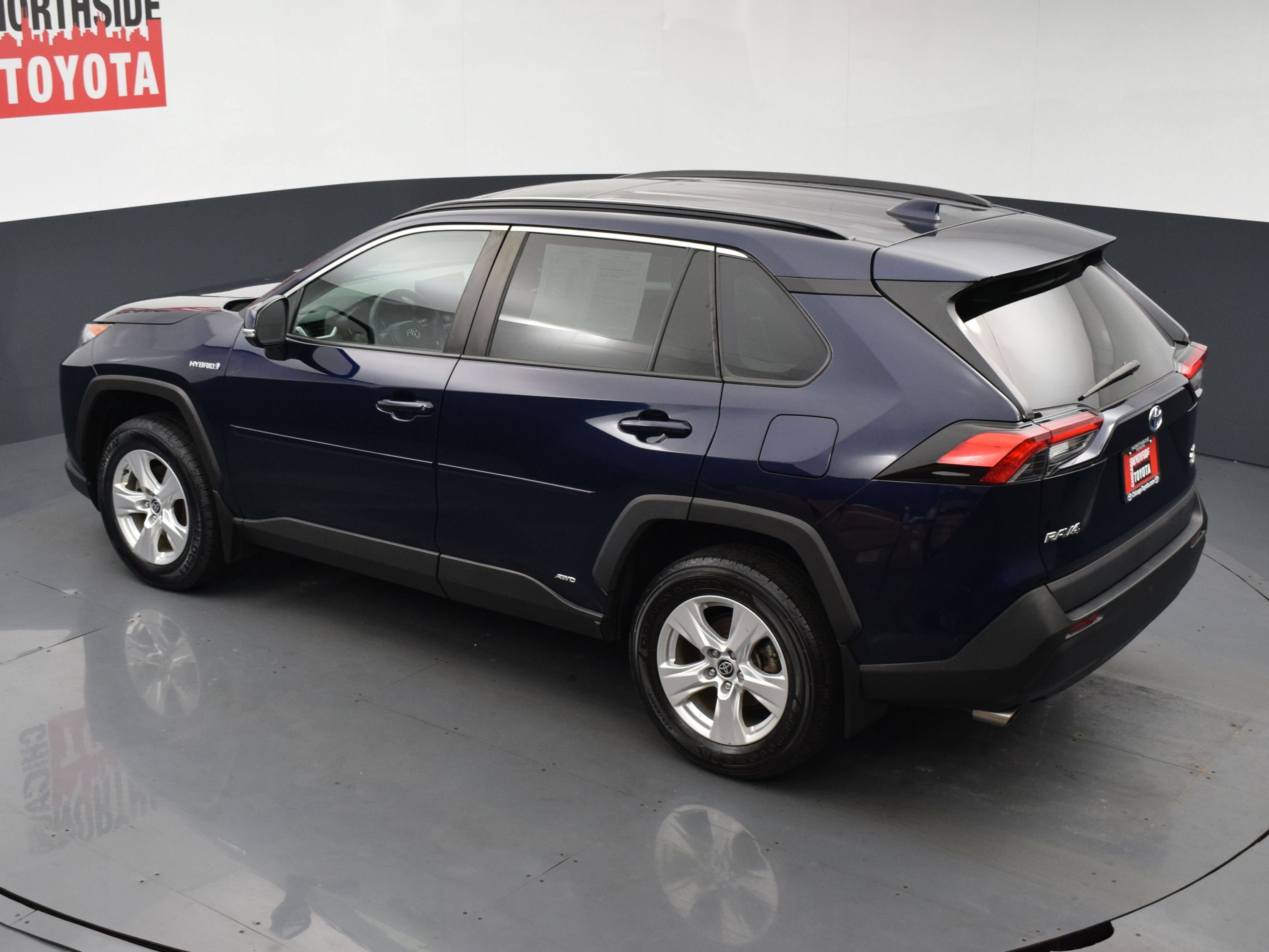 Used 2021 Toyota RAV4 XLE w/ Convenience Package AWD/4WD image 22