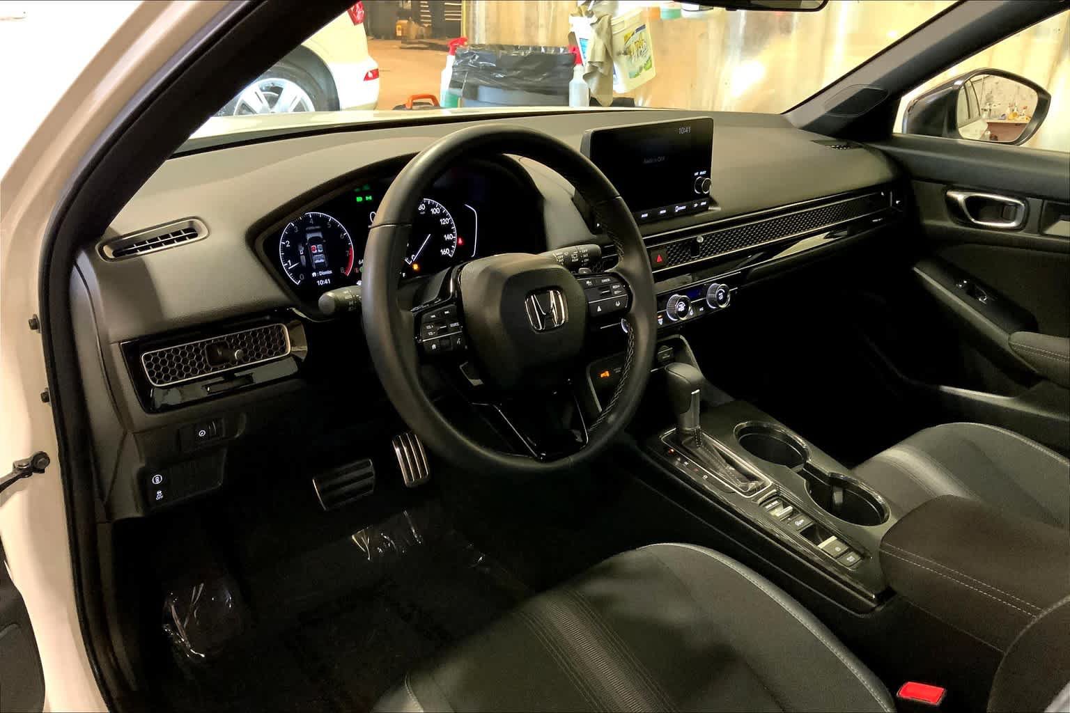 Used 2024 Honda Civic Sport image 32