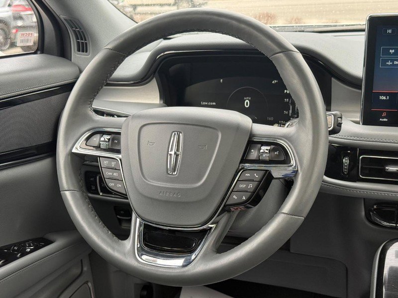 Certified 2023 Lincoln Nautilus Reserve image 12