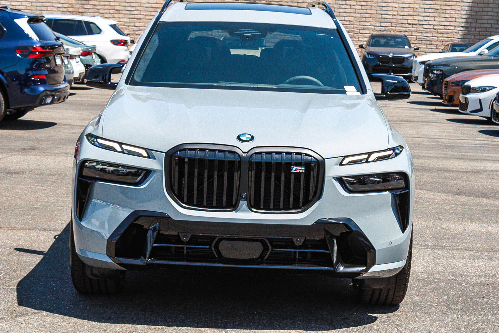 New 2027 BMW X7 M60i AWD/4WD image 2