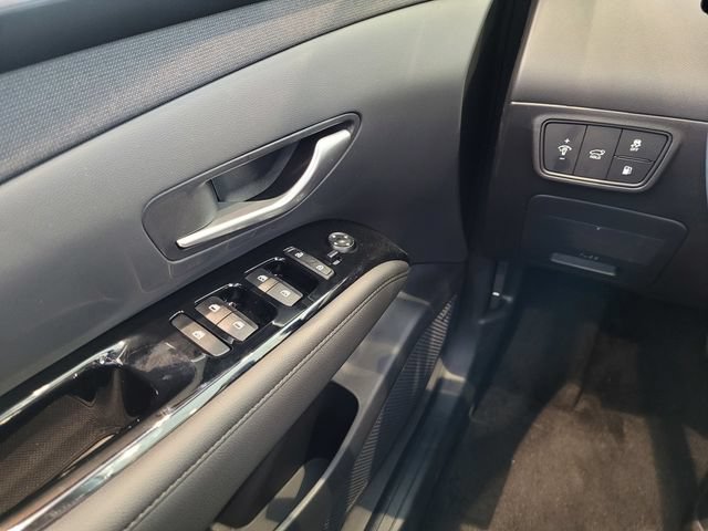 Certified 2023 Hyundai Tucson Limited AWD/4WD image 19
