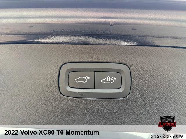 Used 2022 Volvo XC90 T6 Momentum image 46