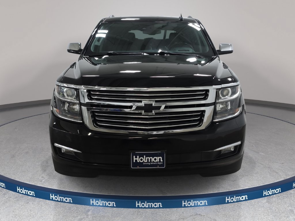 Used 2020 Chevrolet Tahoe Premier w/ Premier 6.2L Value Package AWD/4WD image 3