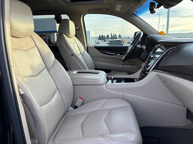 Certified 2018 Cadillac Escalade Premium Luxury image 23