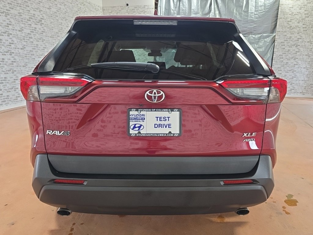 Used 2021 Toyota RAV4 XLE w/ Convenience Package image 5