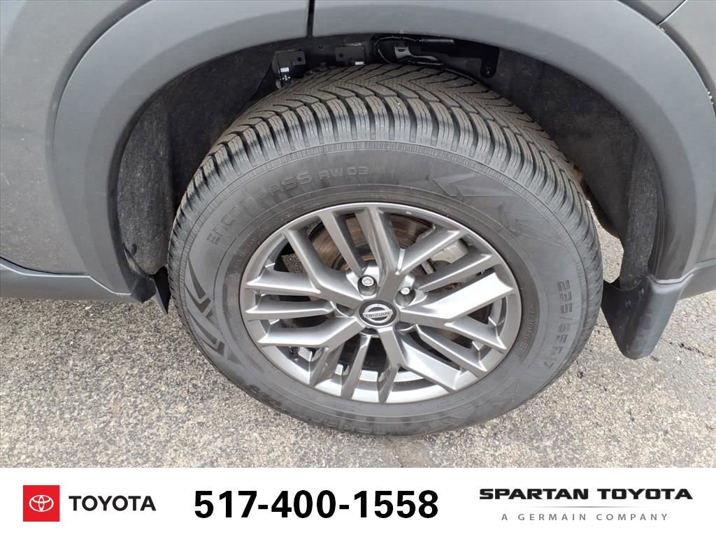 Used 2021 Nissan Rogue S image 10