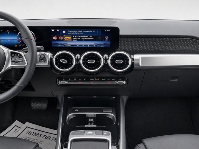 Used 2026 Mercedes-Benz GLB 250 image 25
