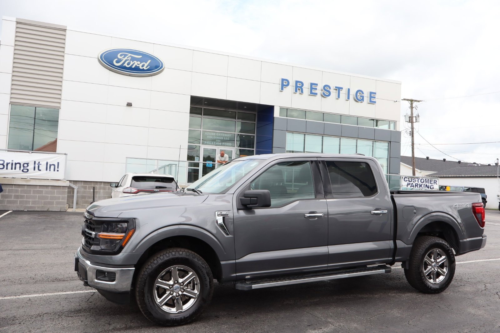 Used 2025 Ford F150 XLT w/ Equipment Group 301A Standard AWD/4WD image 5