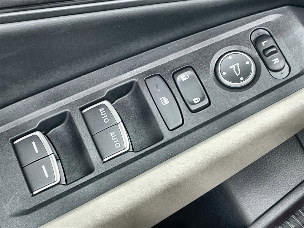 New 2025 Honda Accord SE image 12