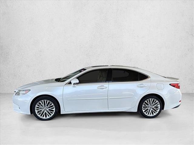 Used 2014 Lexus ES 350 w/ Luxury Package FWD image 2