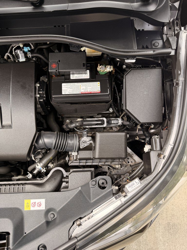 Used 2018 Toyota C-HR XLE FWD image 12